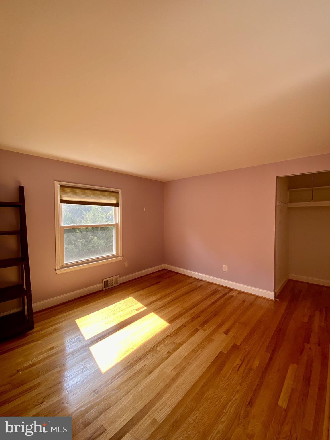 FOX HILLS - Residential Lease