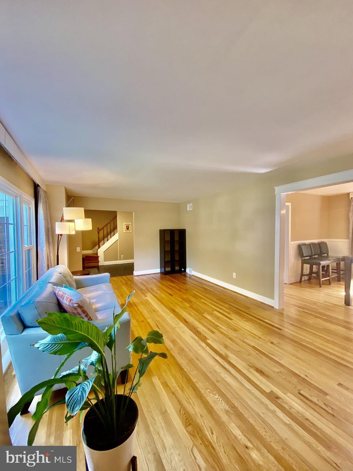 FOX HILLS - Residential Lease