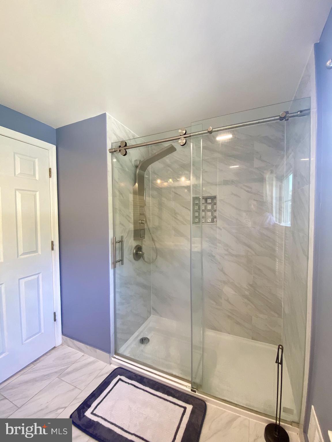 FOX HILLS - Residential Lease