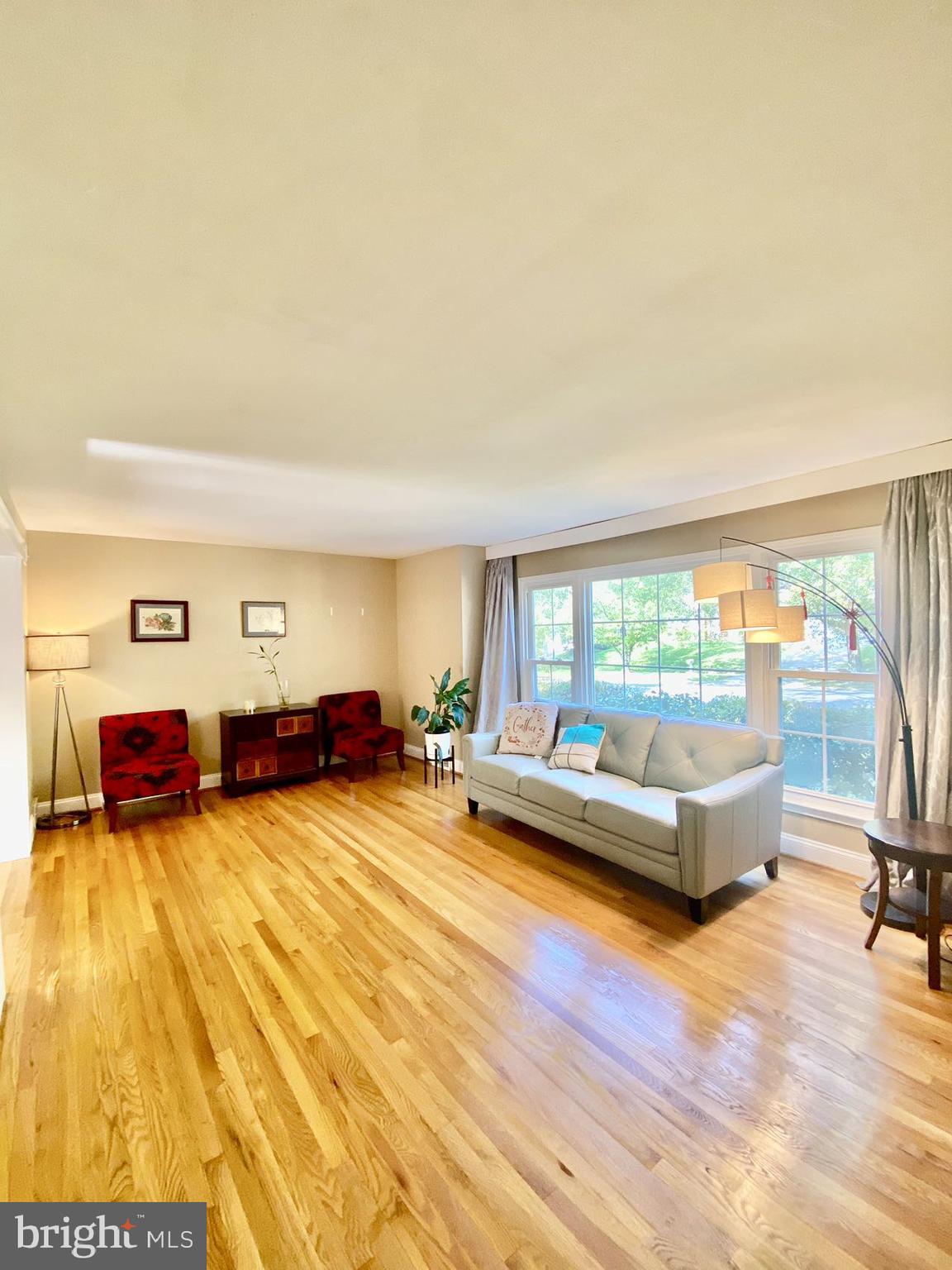 FOX HILLS - Residential Lease