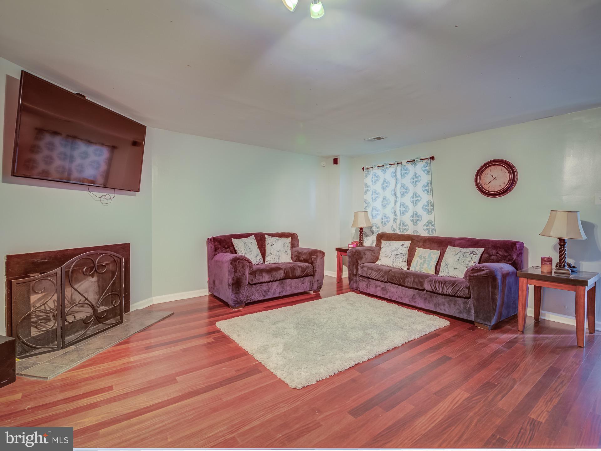 WOODSTREAM VILLAGE - Residential