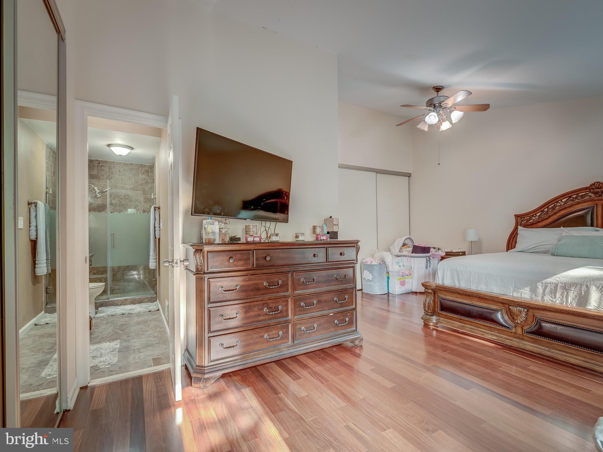 WOODSTREAM VILLAGE - Residential