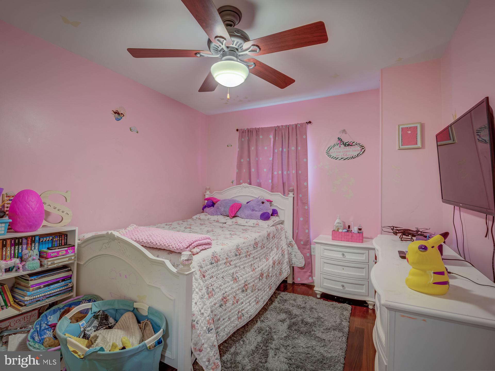 WOODSTREAM VILLAGE - Residential