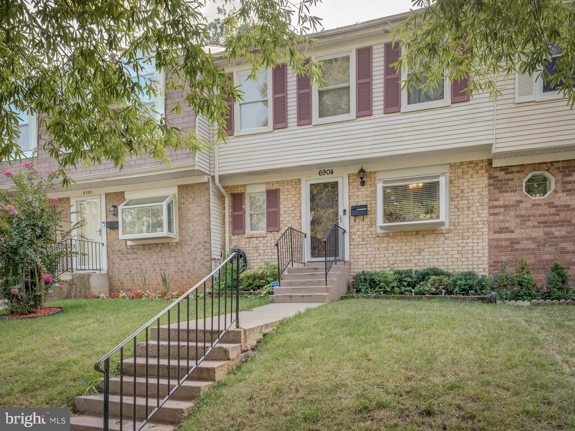 WOODSTREAM VILLAGE - Residential