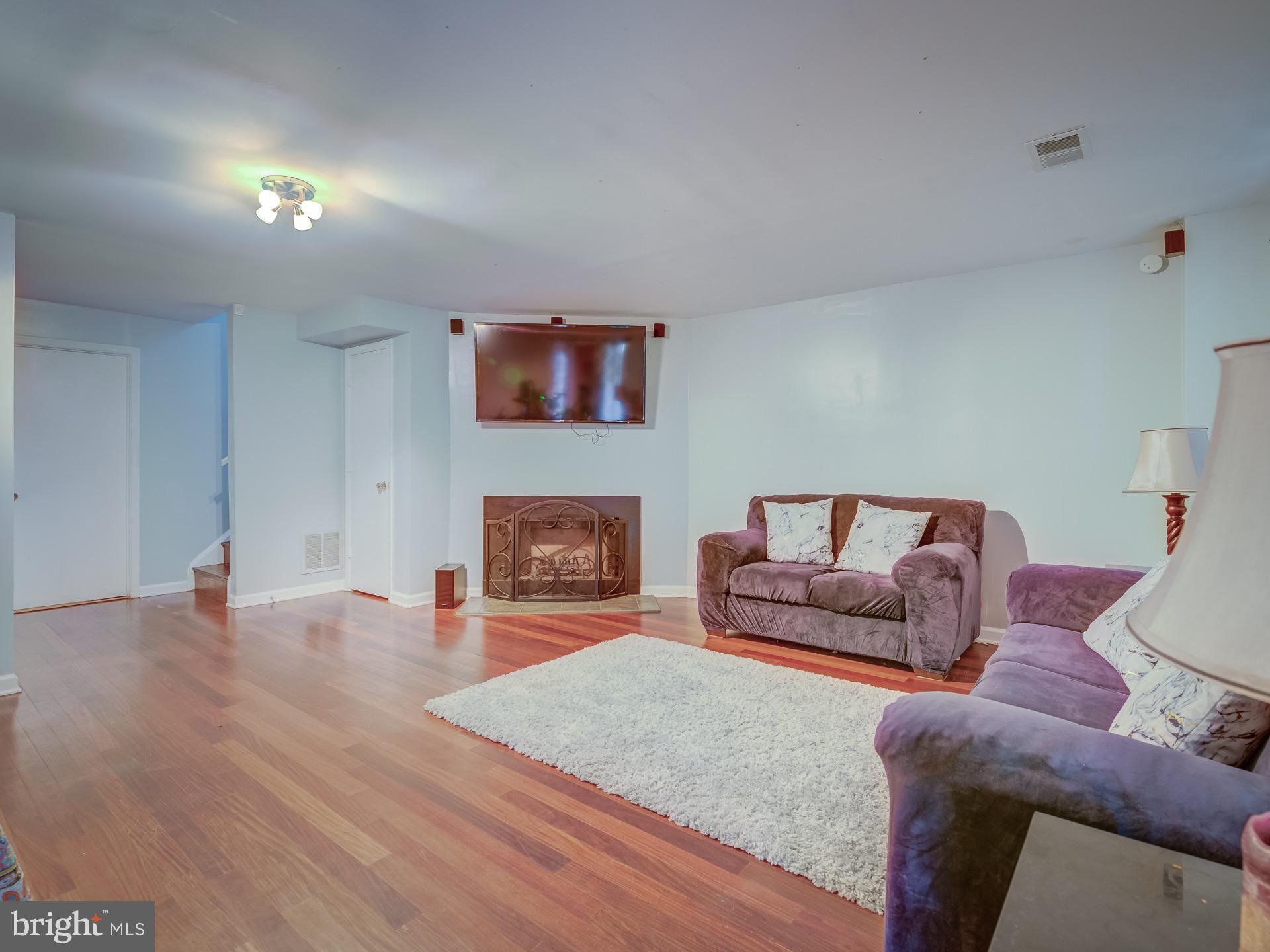 WOODSTREAM VILLAGE - Residential