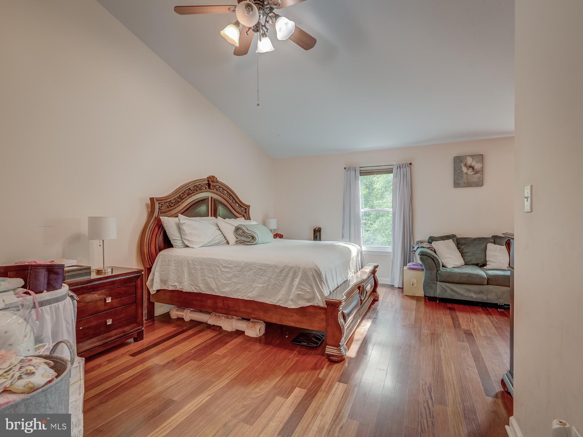 WOODSTREAM VILLAGE - Residential