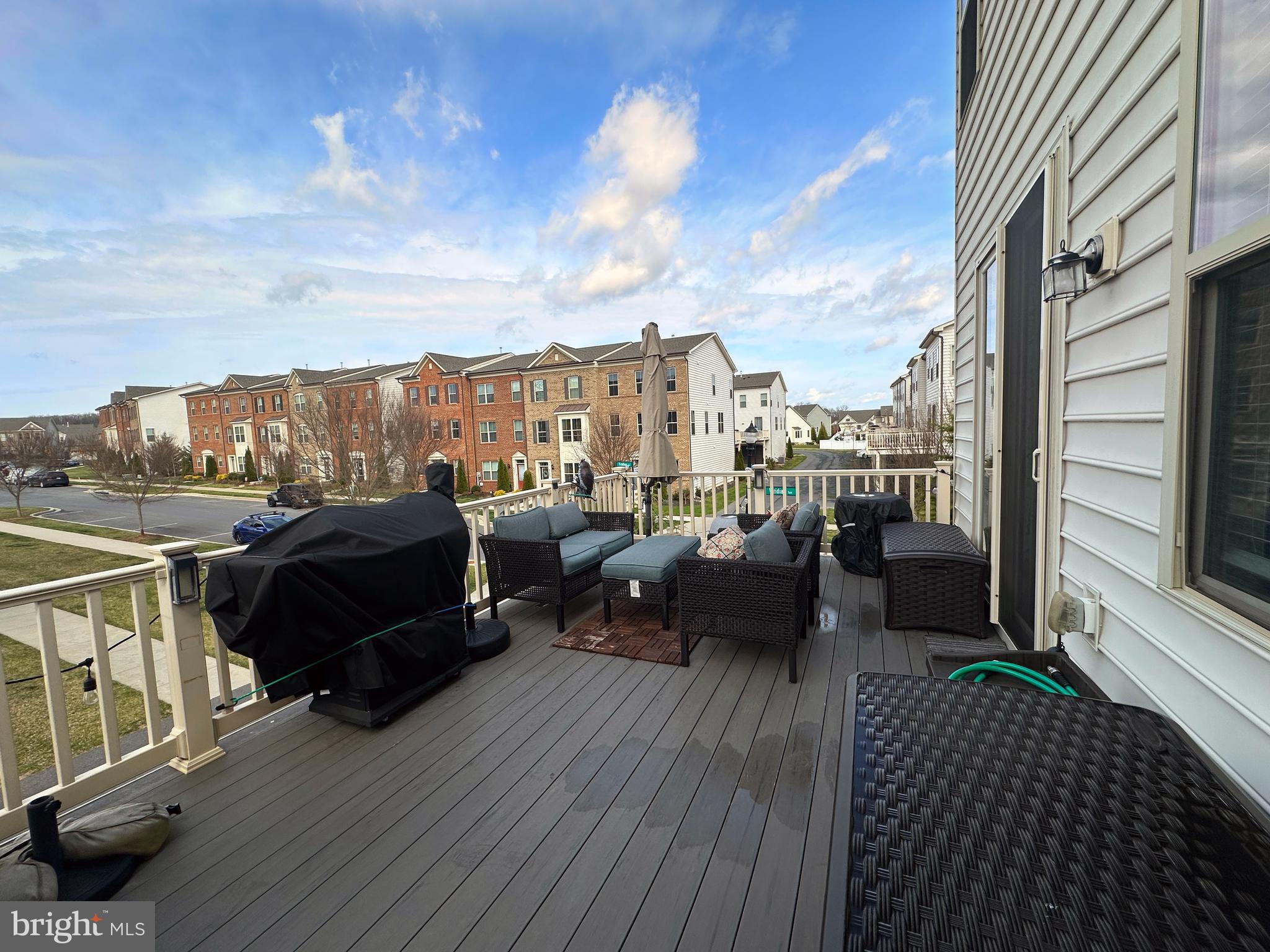 4417 WEALD PLACE