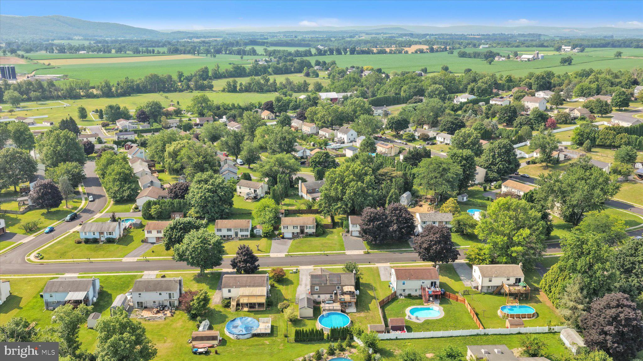 47 CARRIAGE CIRCLE