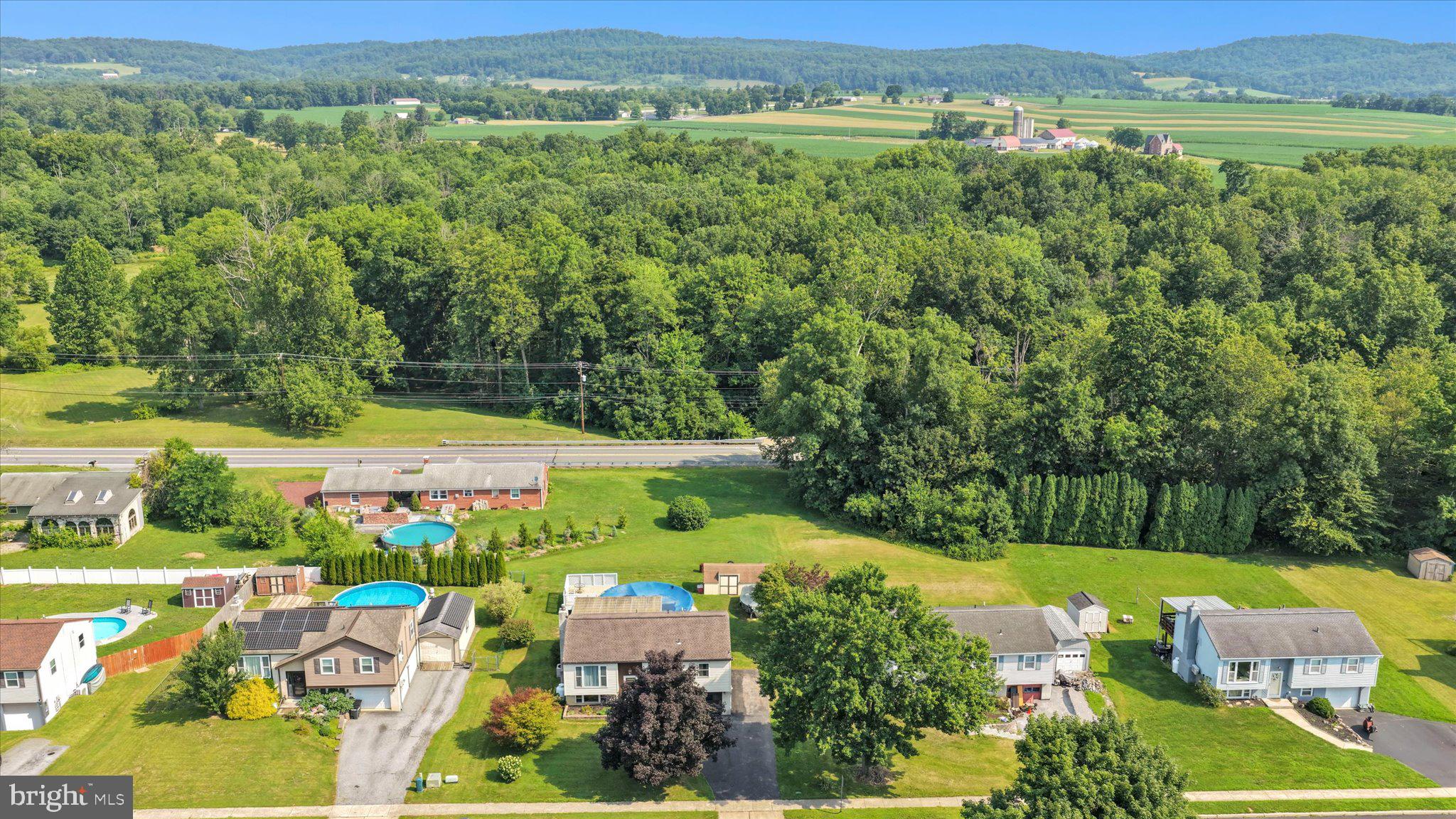 47 CARRIAGE CIRCLE