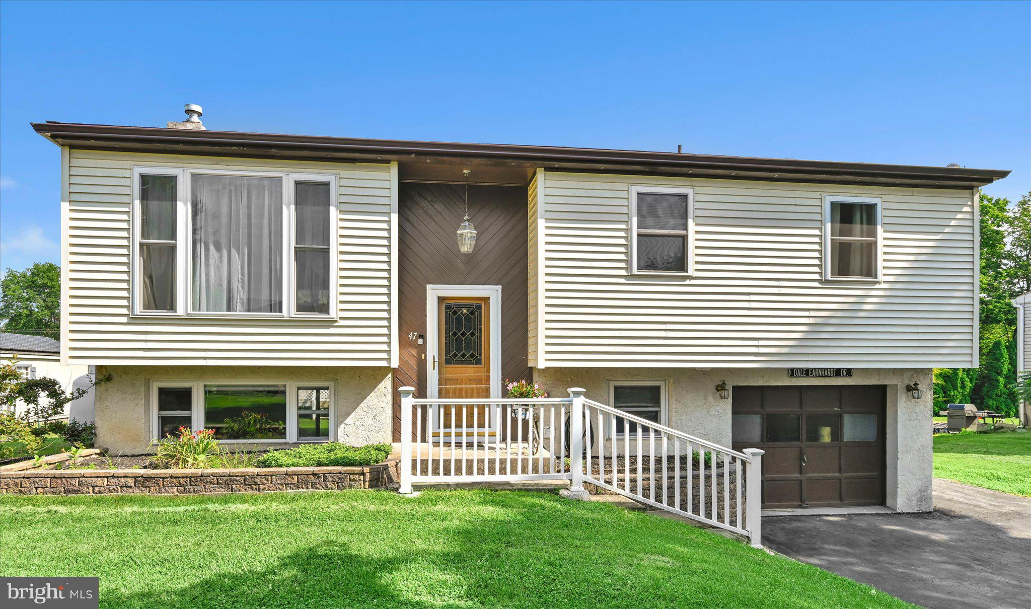 47 CARRIAGE CIRCLE