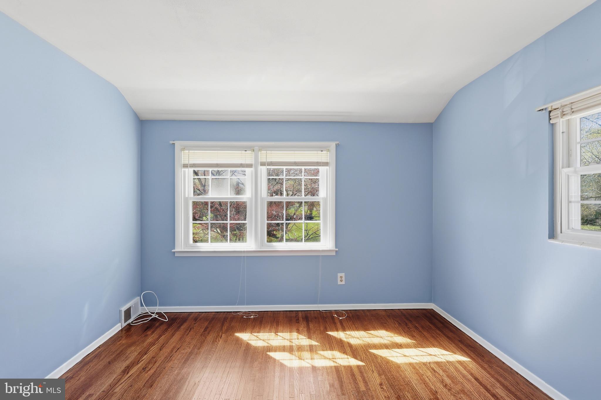 VALLEYWOOD - Residential