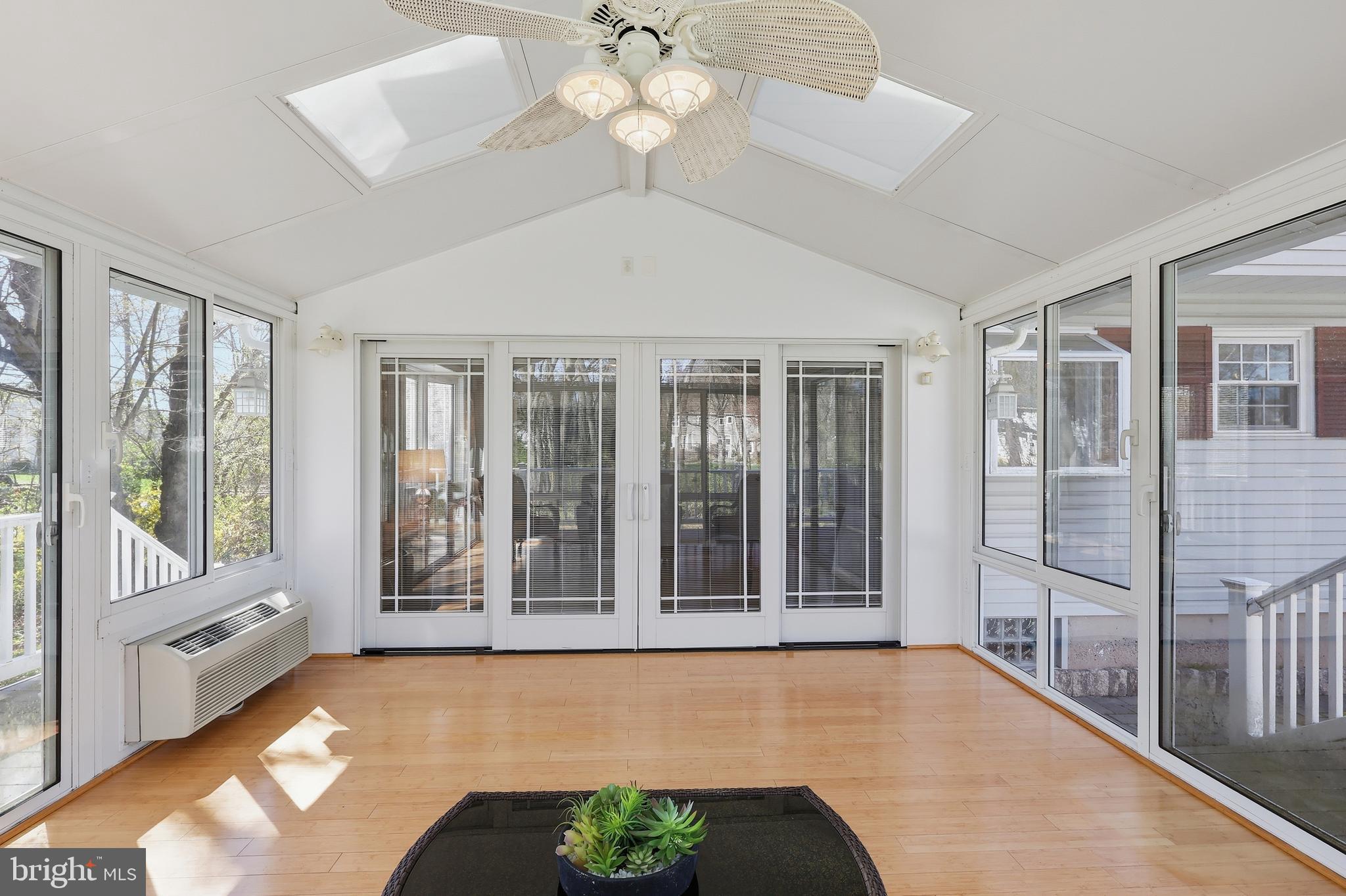 VALLEYWOOD - Residential