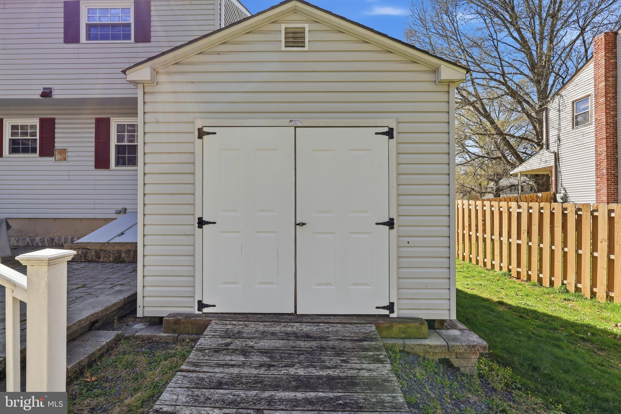 VALLEYWOOD - Residential