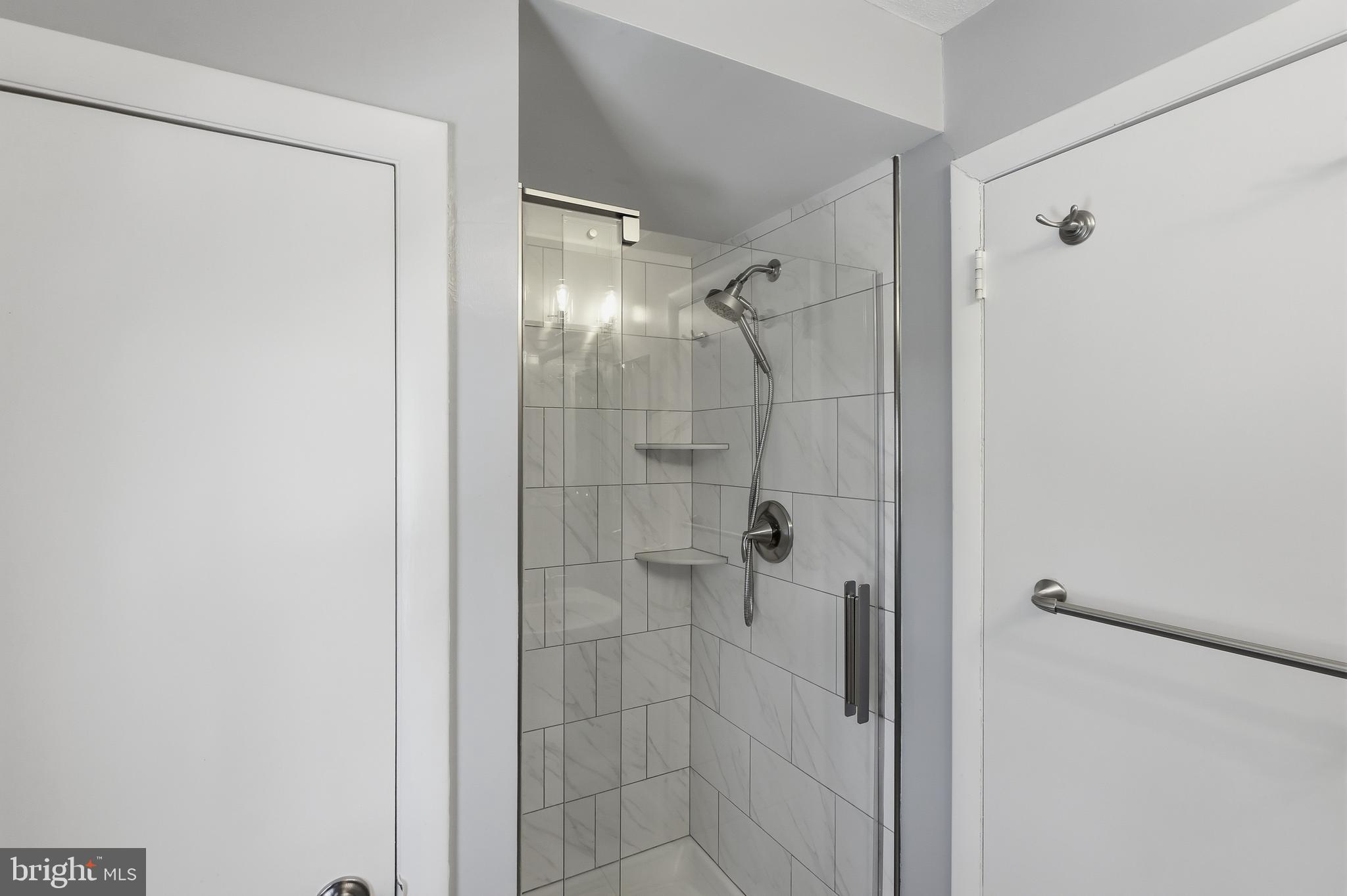 VALLEYWOOD - Residential