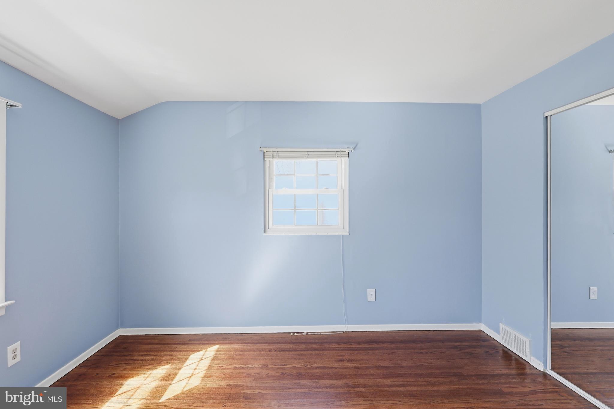 VALLEYWOOD - Residential