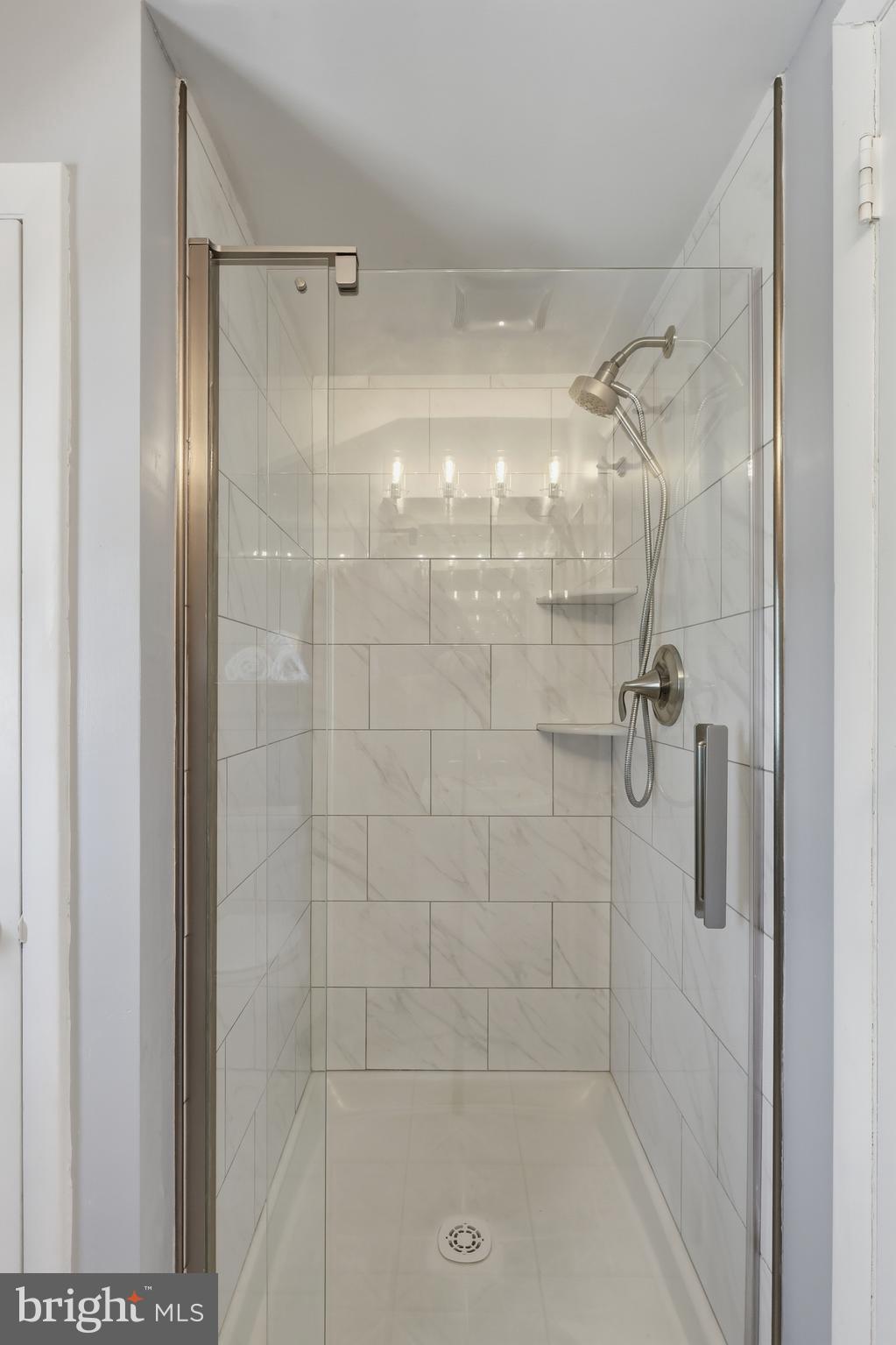 VALLEYWOOD - Residential