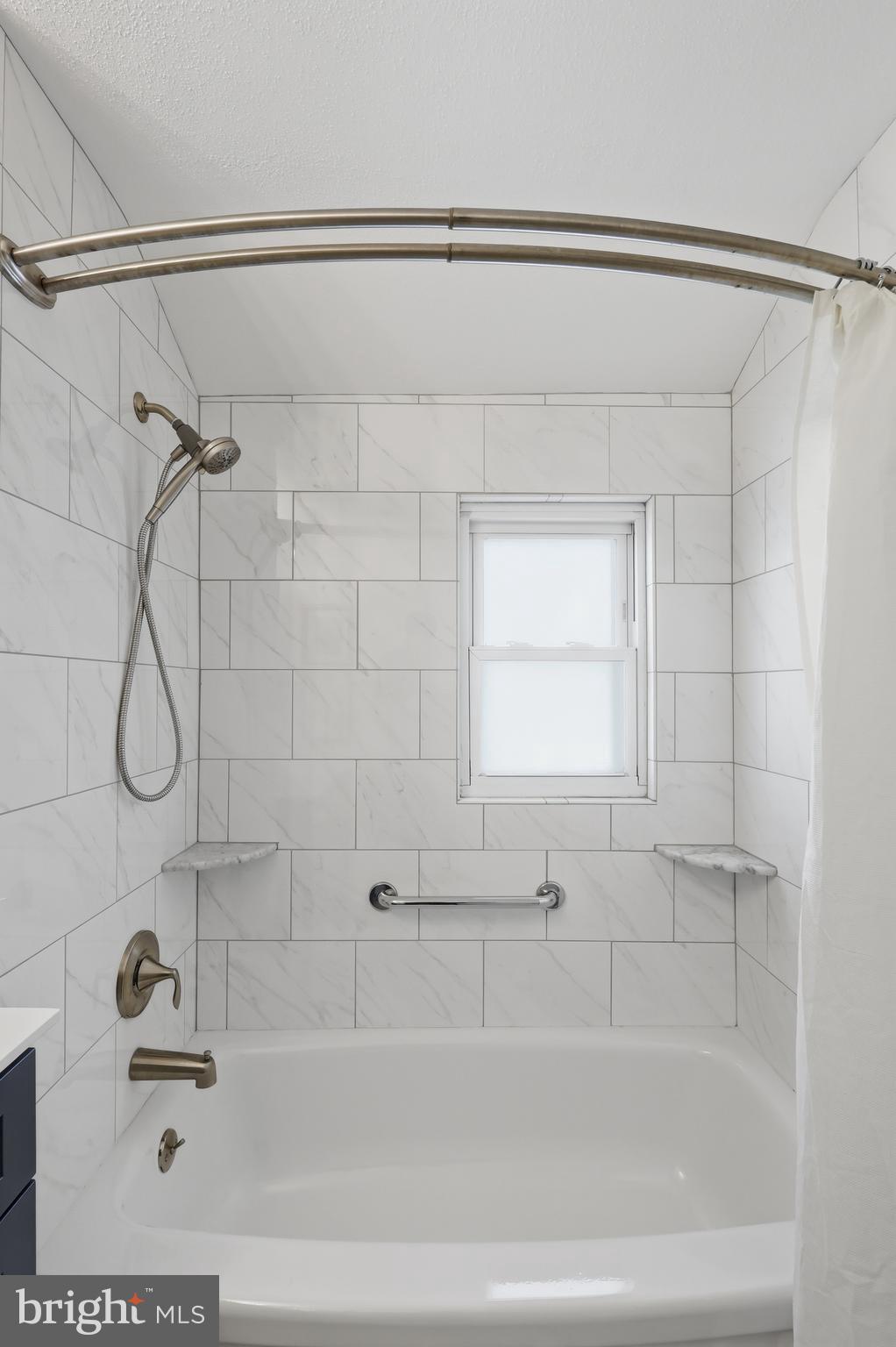 VALLEYWOOD - Residential