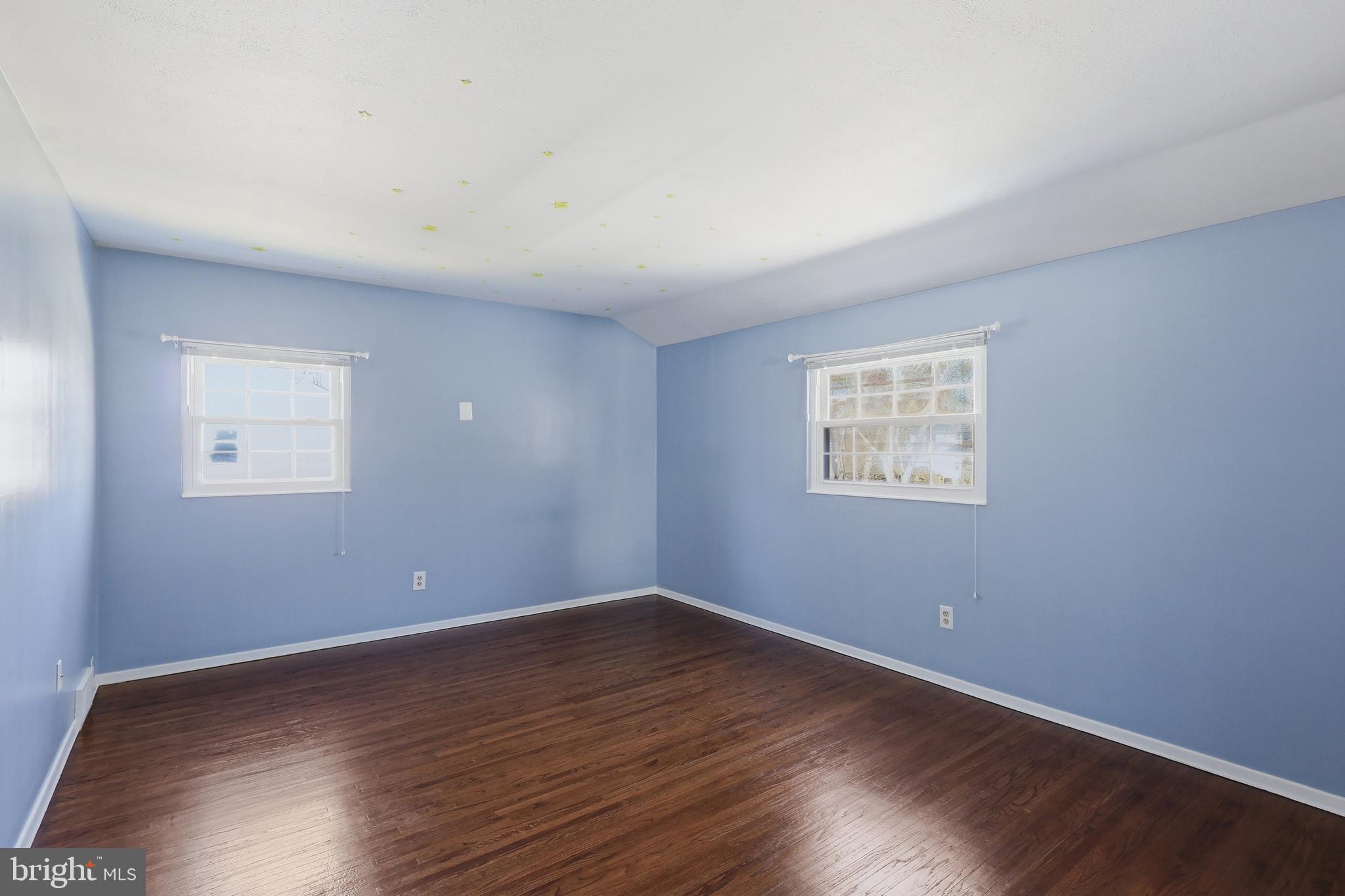 VALLEYWOOD - Residential