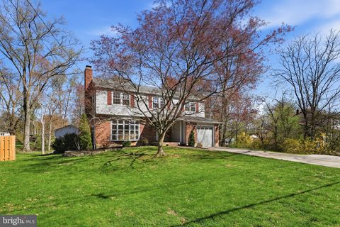221 VALLEY DRIVE YARDLEY PA 19067