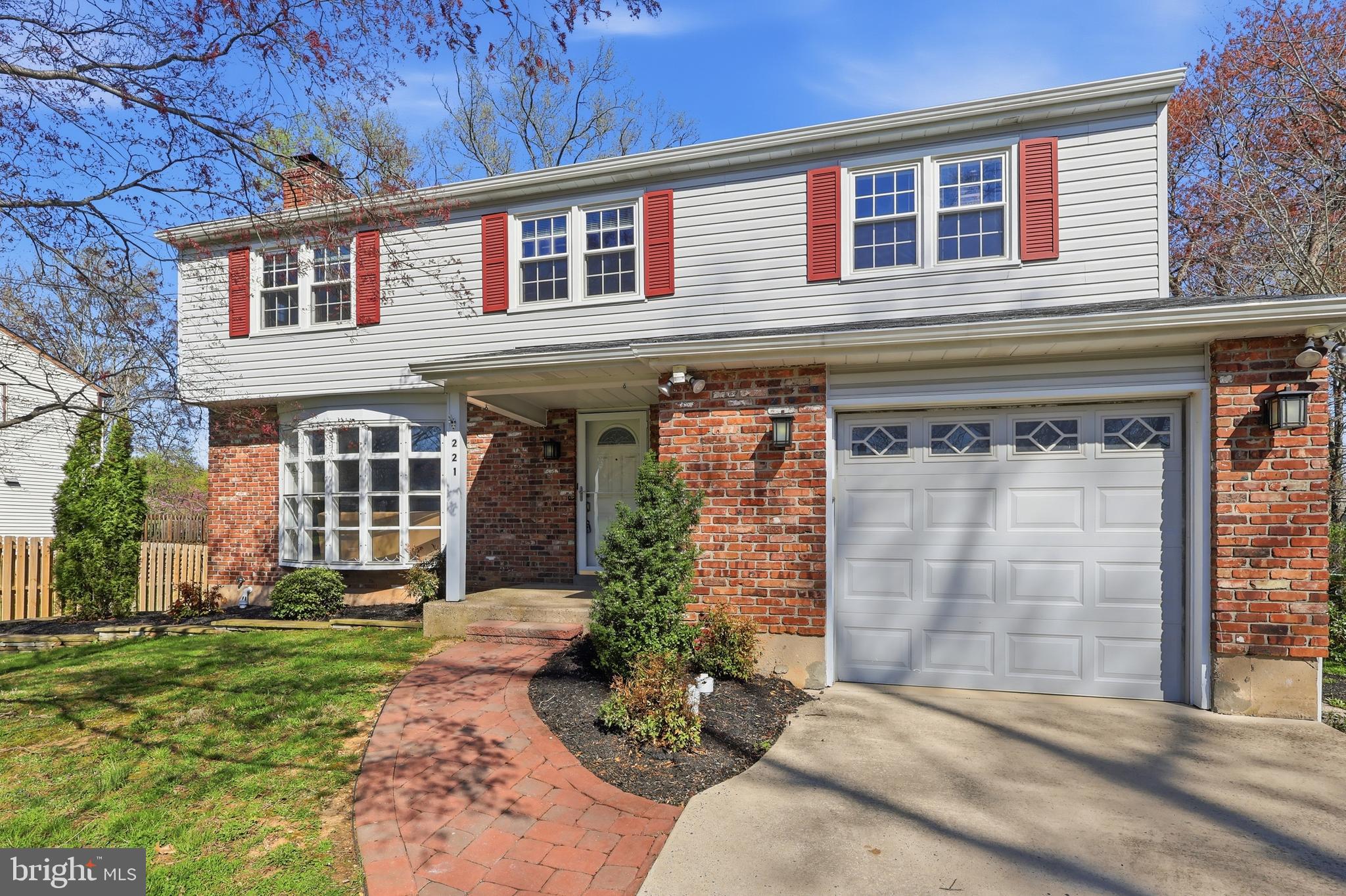 VALLEYWOOD - Residential