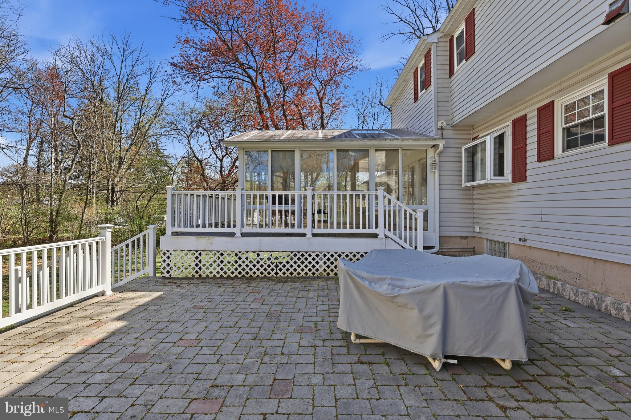 VALLEYWOOD - Residential