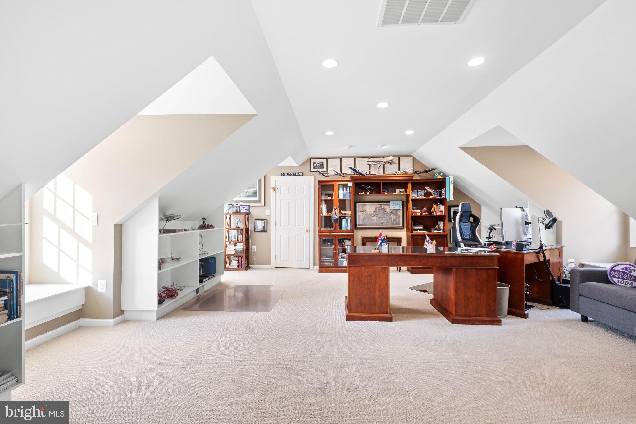 MALVERN HILL - Residential