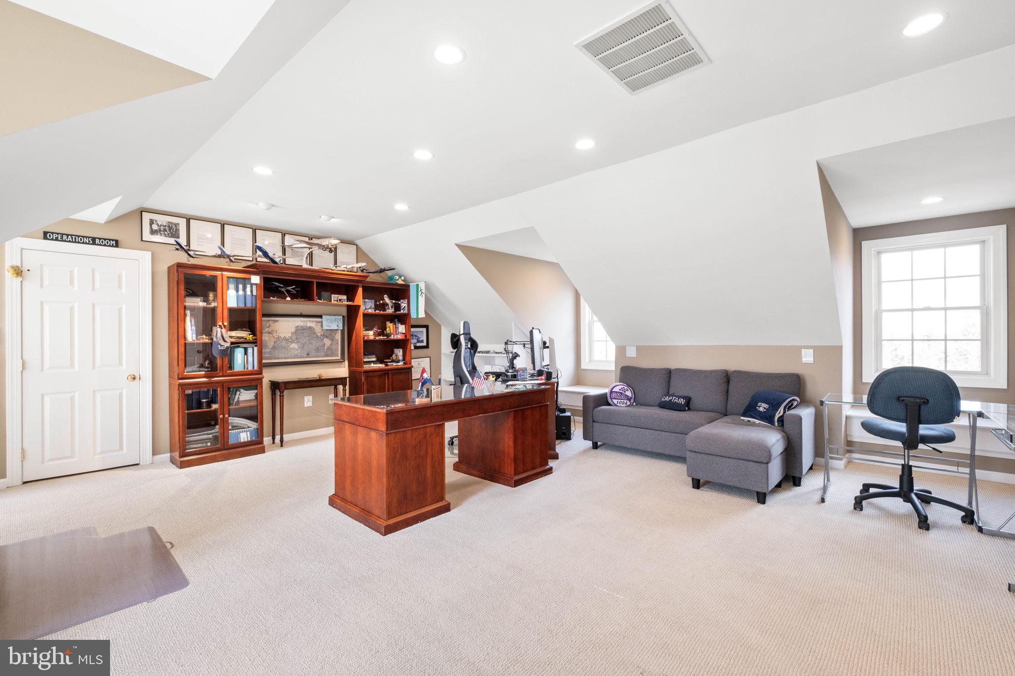 MALVERN HILL - Residential