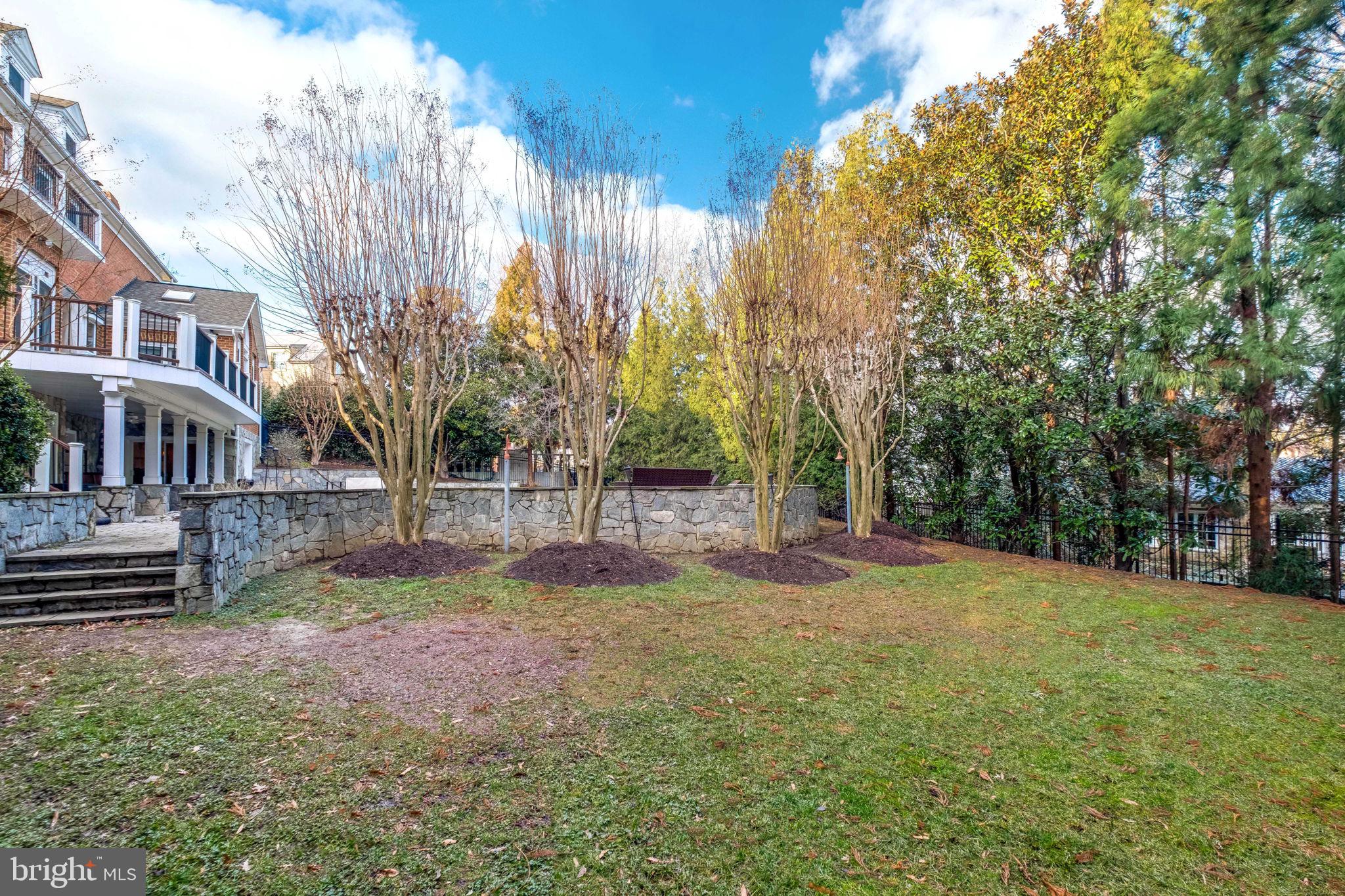 MALVERN HILL - Residential