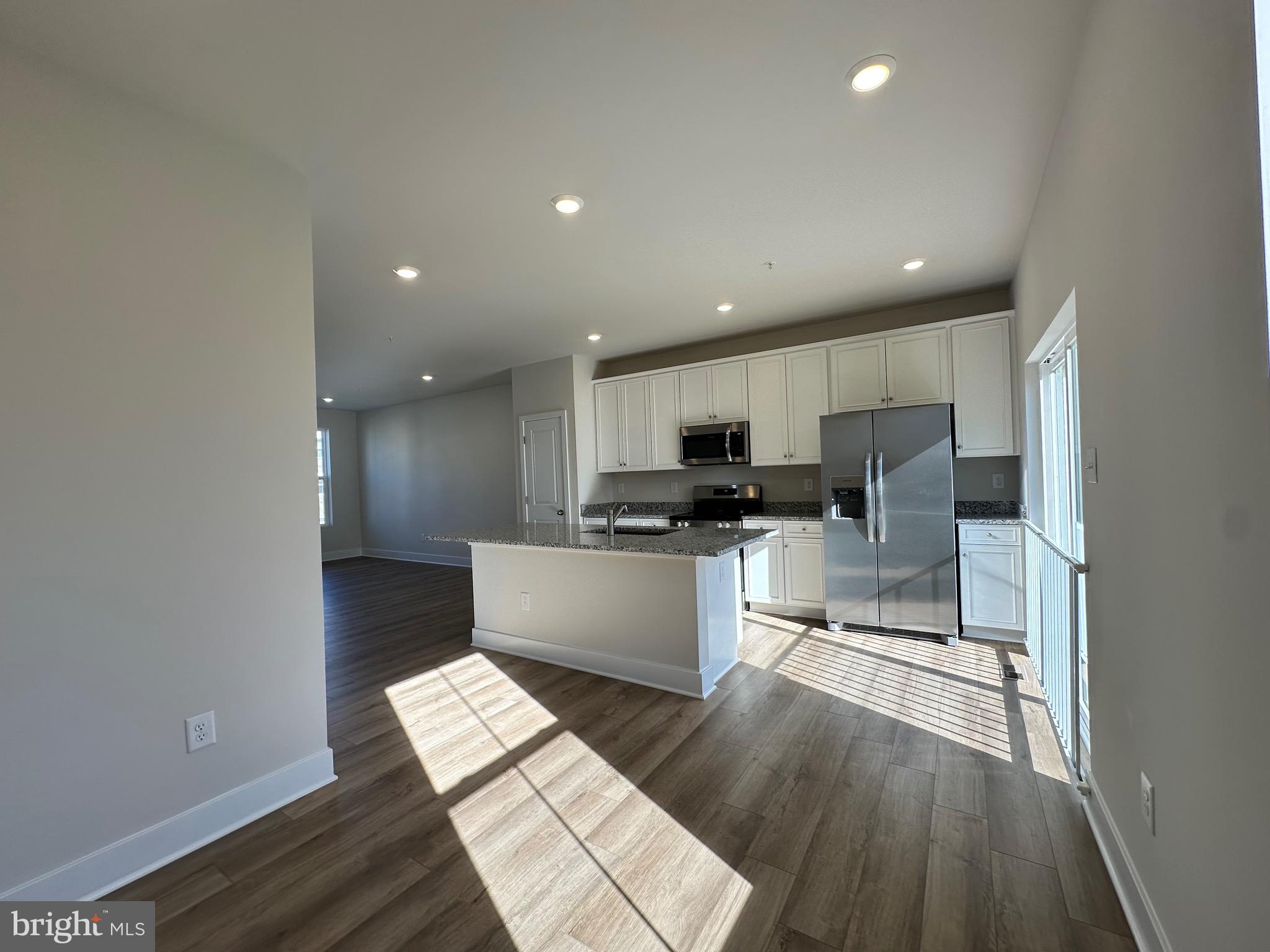 ST CHARLES HORIZON - Residential