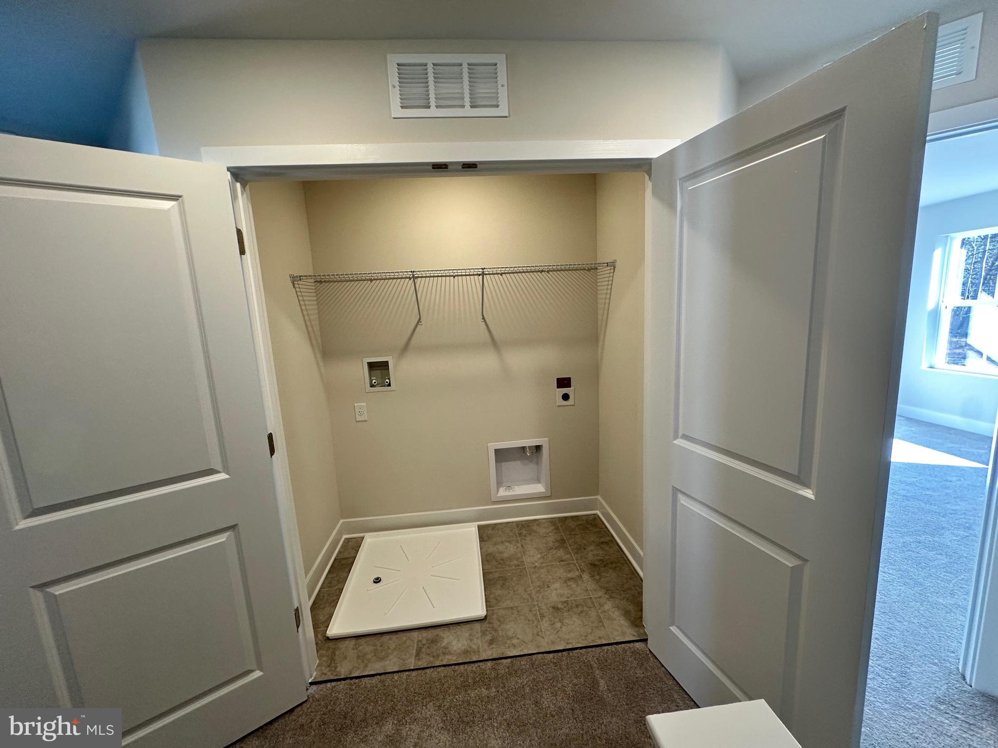 ST CHARLES HORIZON - Residential