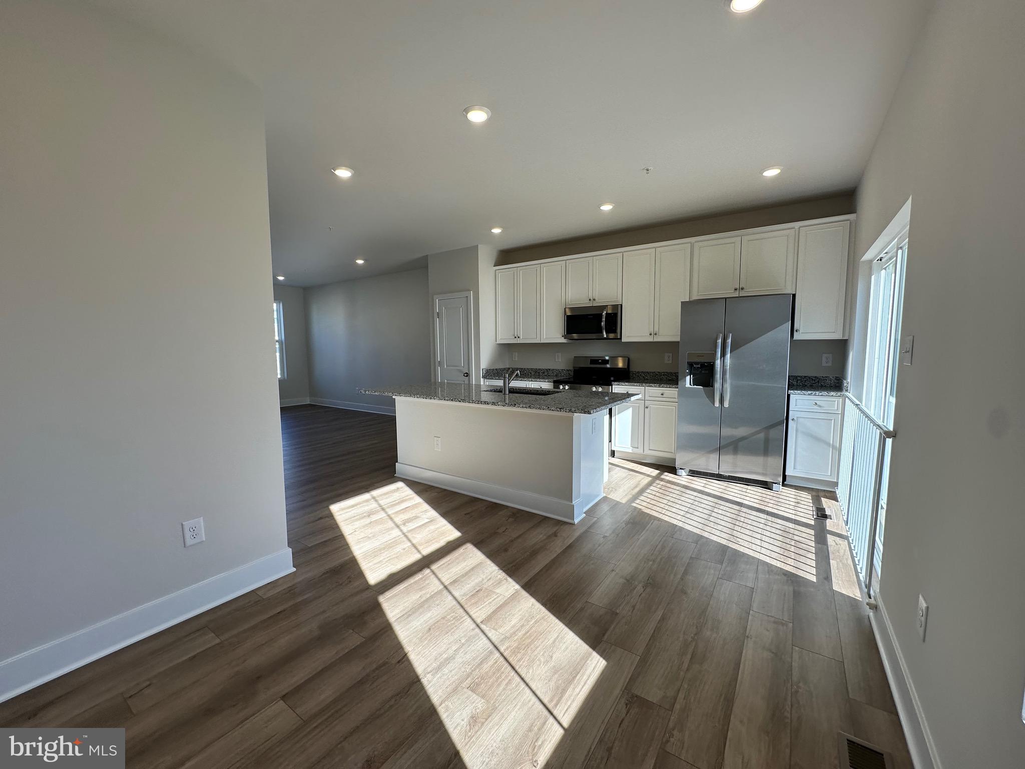 ST CHARLES HORIZON - Residential