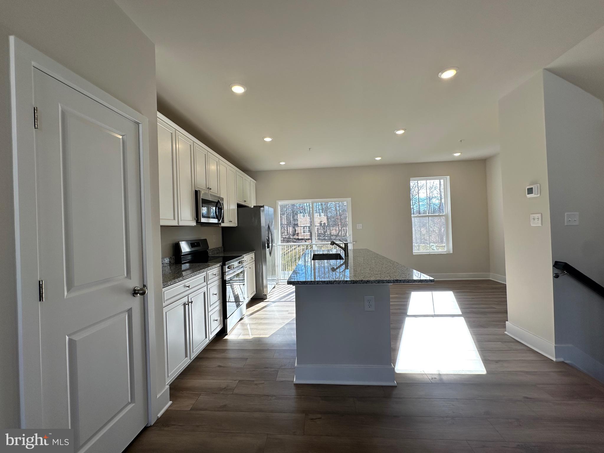 ST CHARLES HORIZON - Residential