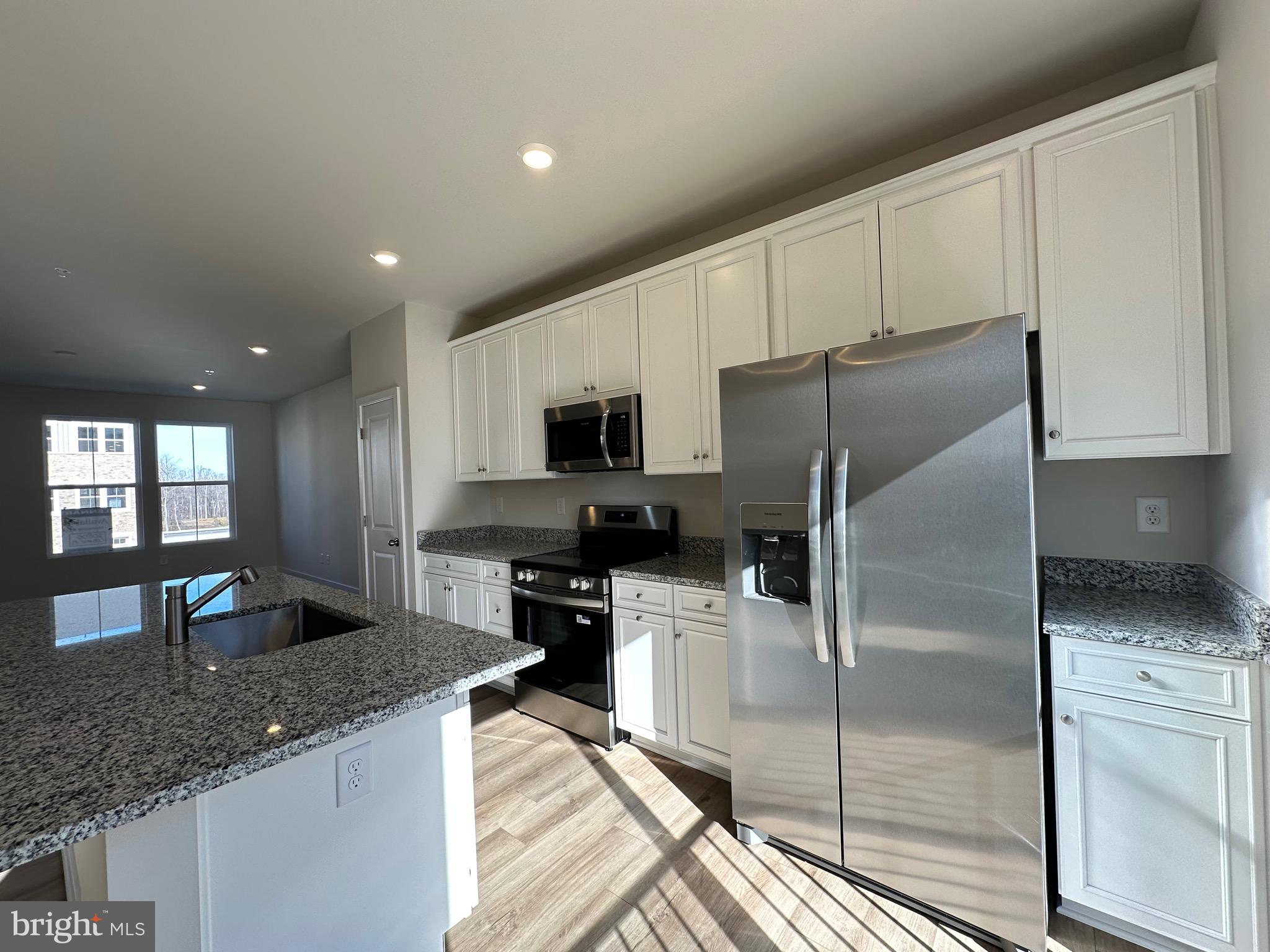 ST CHARLES HORIZON - Residential