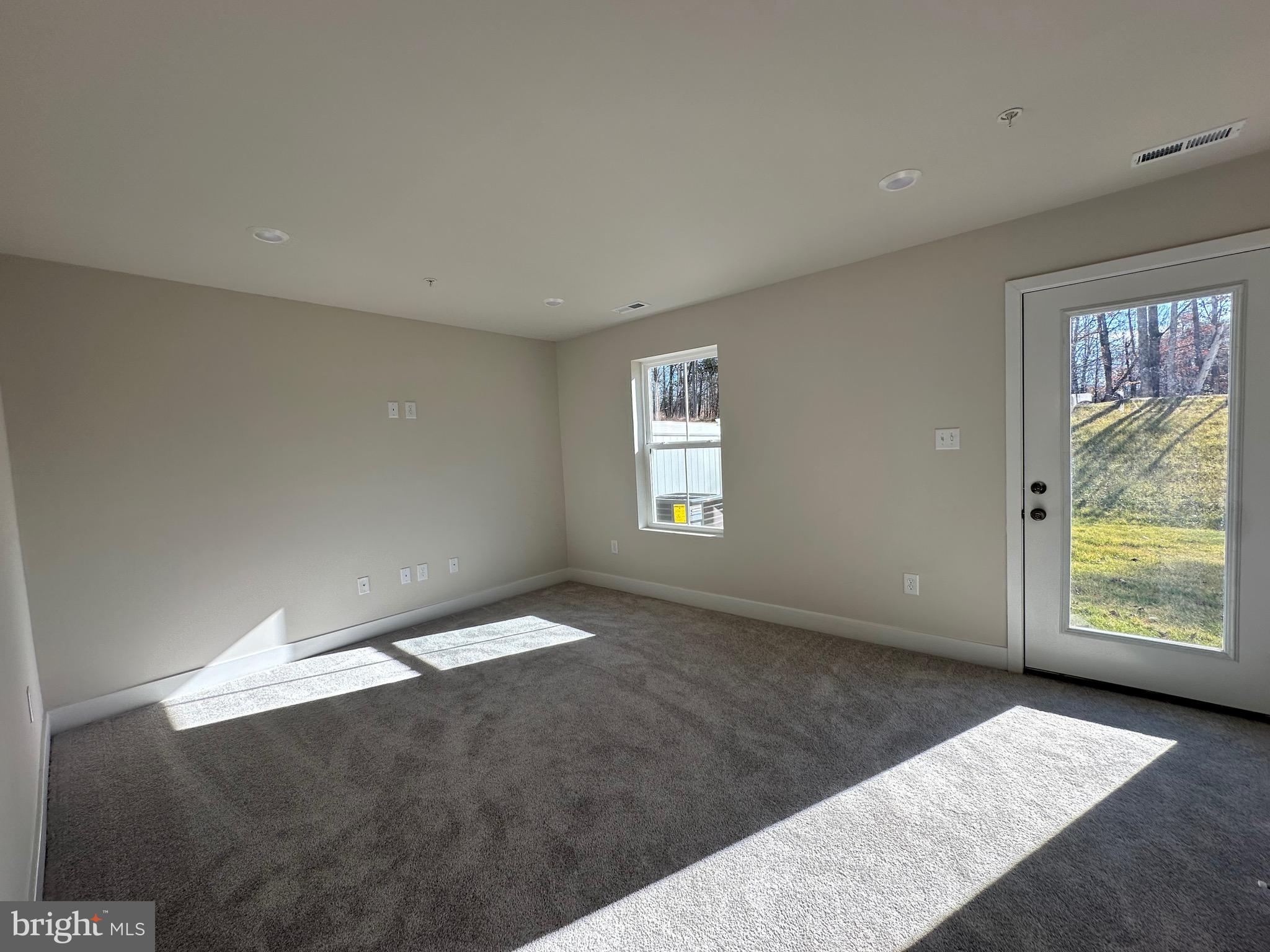 ST CHARLES HORIZON - Residential