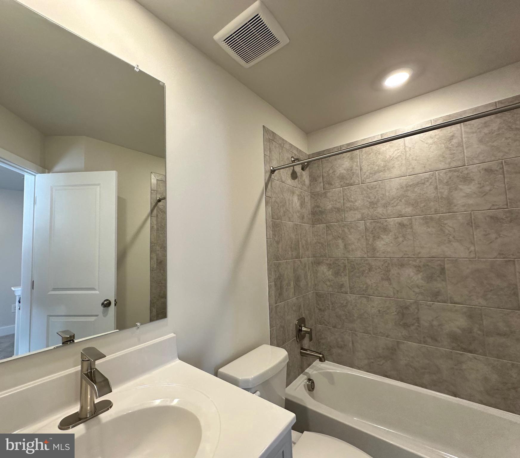 ST CHARLES HORIZON - Residential