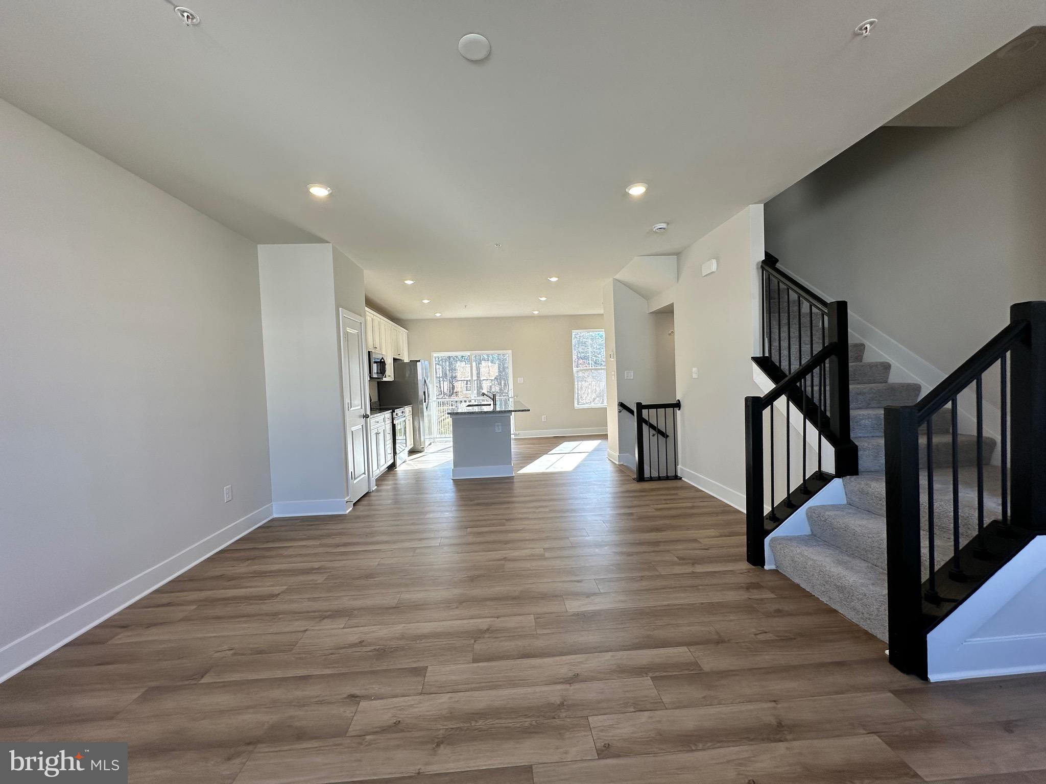 ST CHARLES HORIZON - Residential