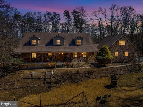 61 Old Farm Lane, Berkeley Springs, WV MLS: WVMO2005736