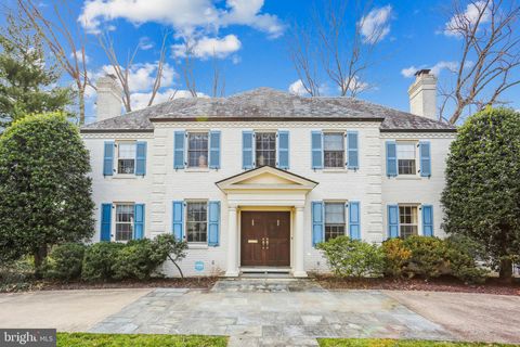 Photo of 6208 Highland Drive, Chevy Chase, MD 20815 (MLS # MDMC2121700)