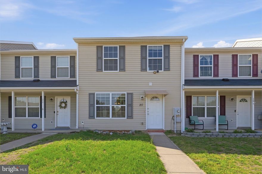 This 2014 townhome is the perfect starter home or investment in a convenient location. The open-concept main level features spacious living and dining areas. The kitchen has ample cabinetry and lots of light. A convenient half bath and laundry area complete the main level. Upstairs, the primary bedroom includes a walk-in closet and en-suite bath, joined by two additional bedrooms and another full bathroom. The fenced backyard is very private and includes a storage shed. This home also includes two assigned parking spaces with extra parking across the street. Just minutes from shops, restaurants, and commuter routes, this home is ready for you to move in and make it your own!