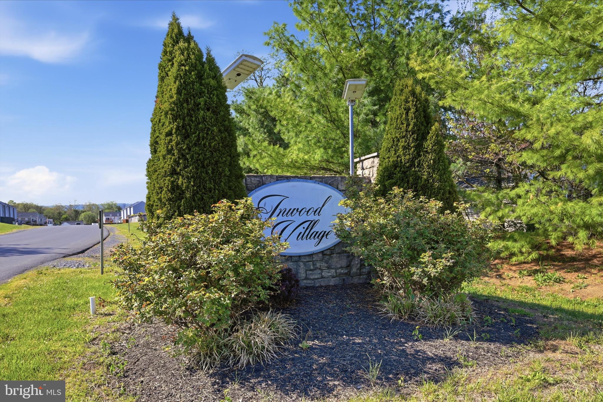 INWOOD VILLAGE - Residential