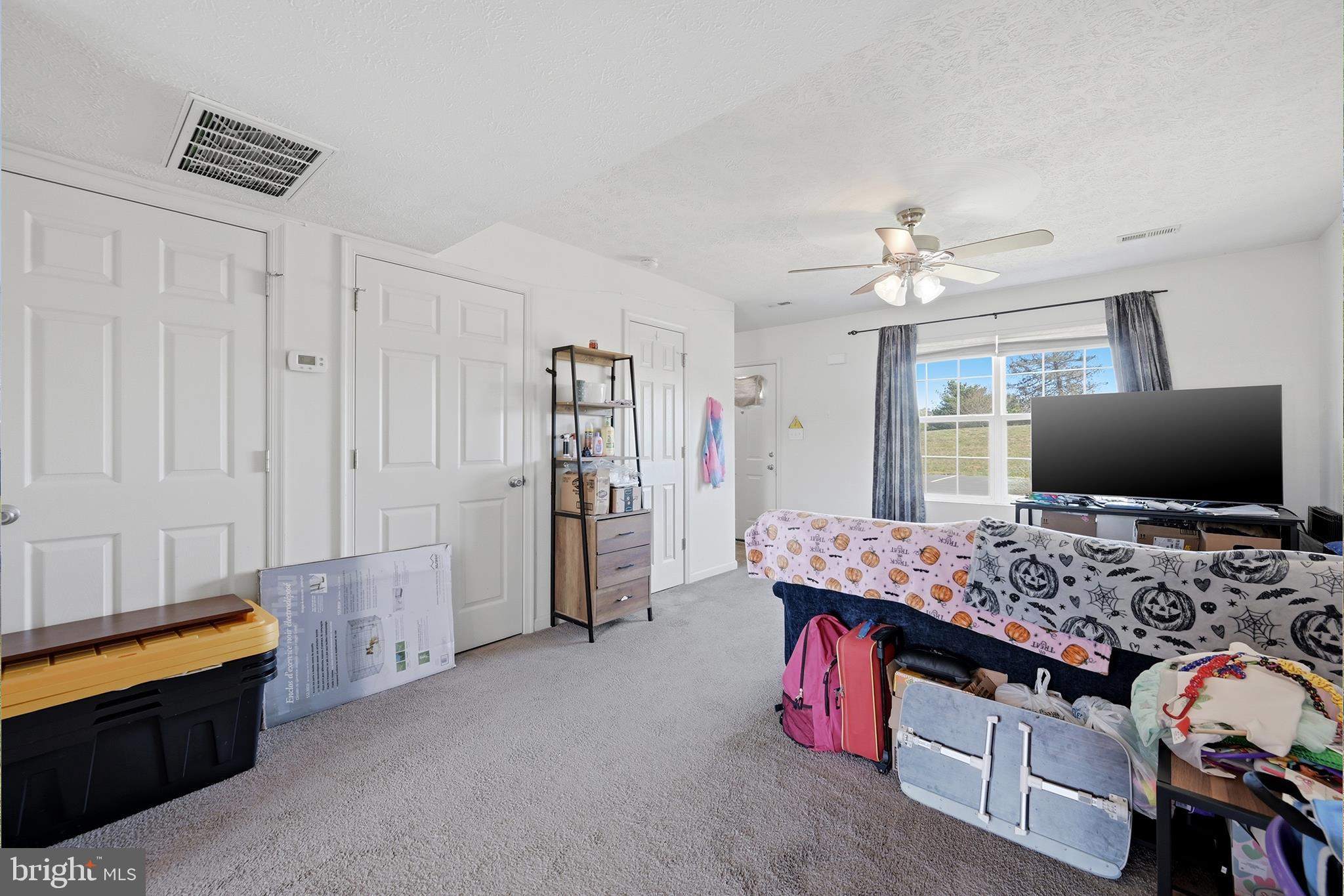 INWOOD VILLAGE - Residential