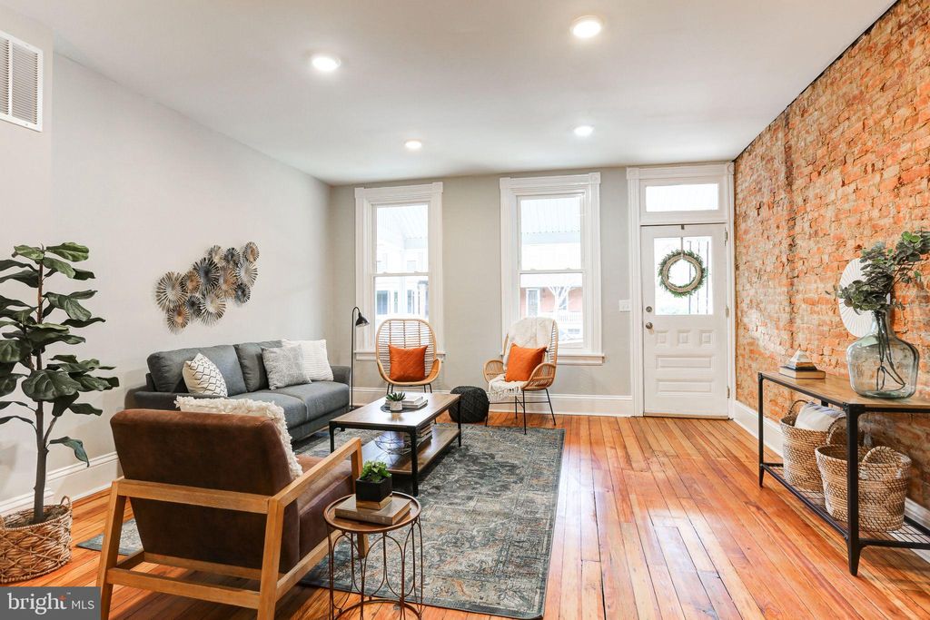 Photo of 806 N SHIPPEN ST, LANCASTER, PA 17603 (MLS # PALA2025678)