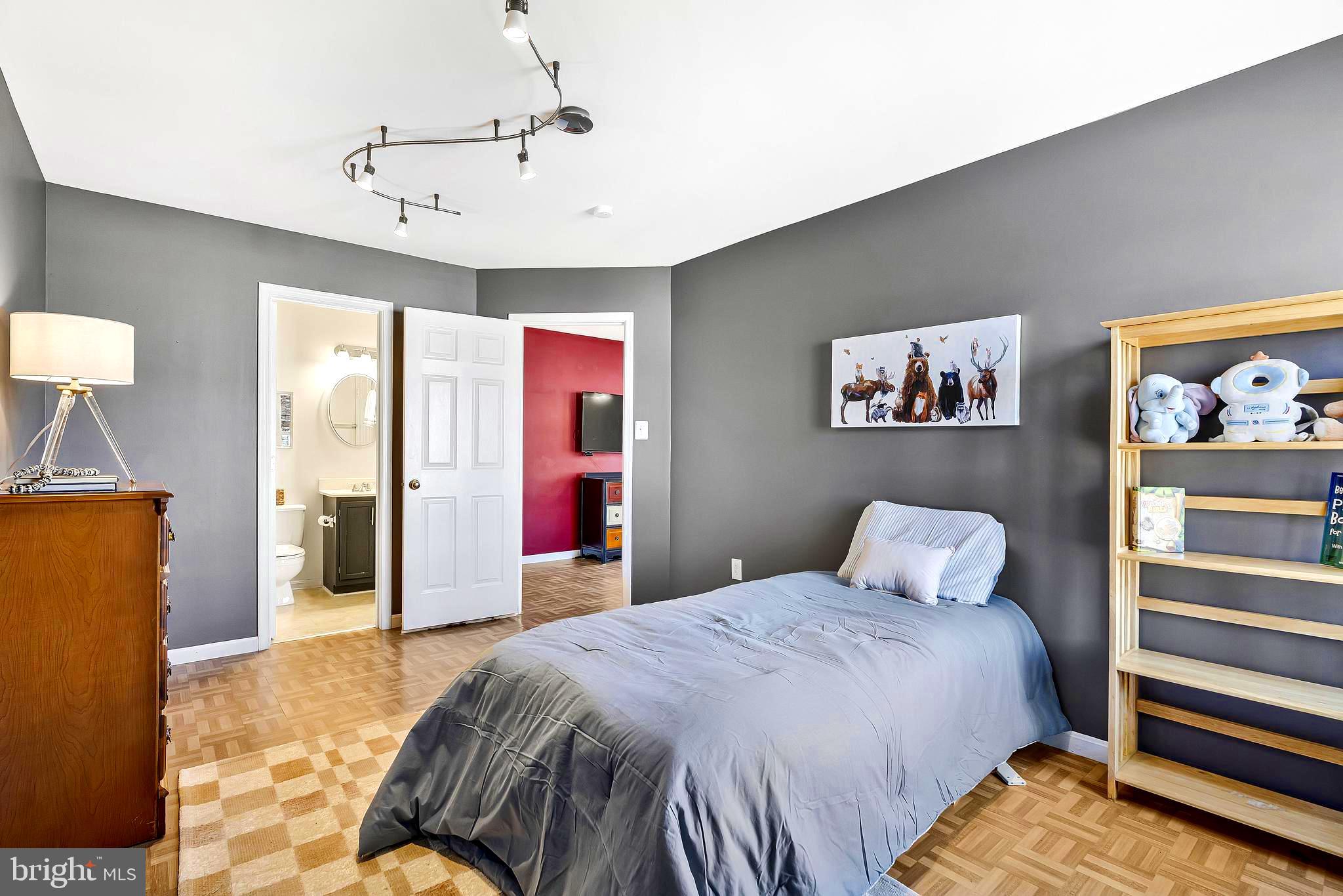 MOSBY RIDGE CONDO - Residential