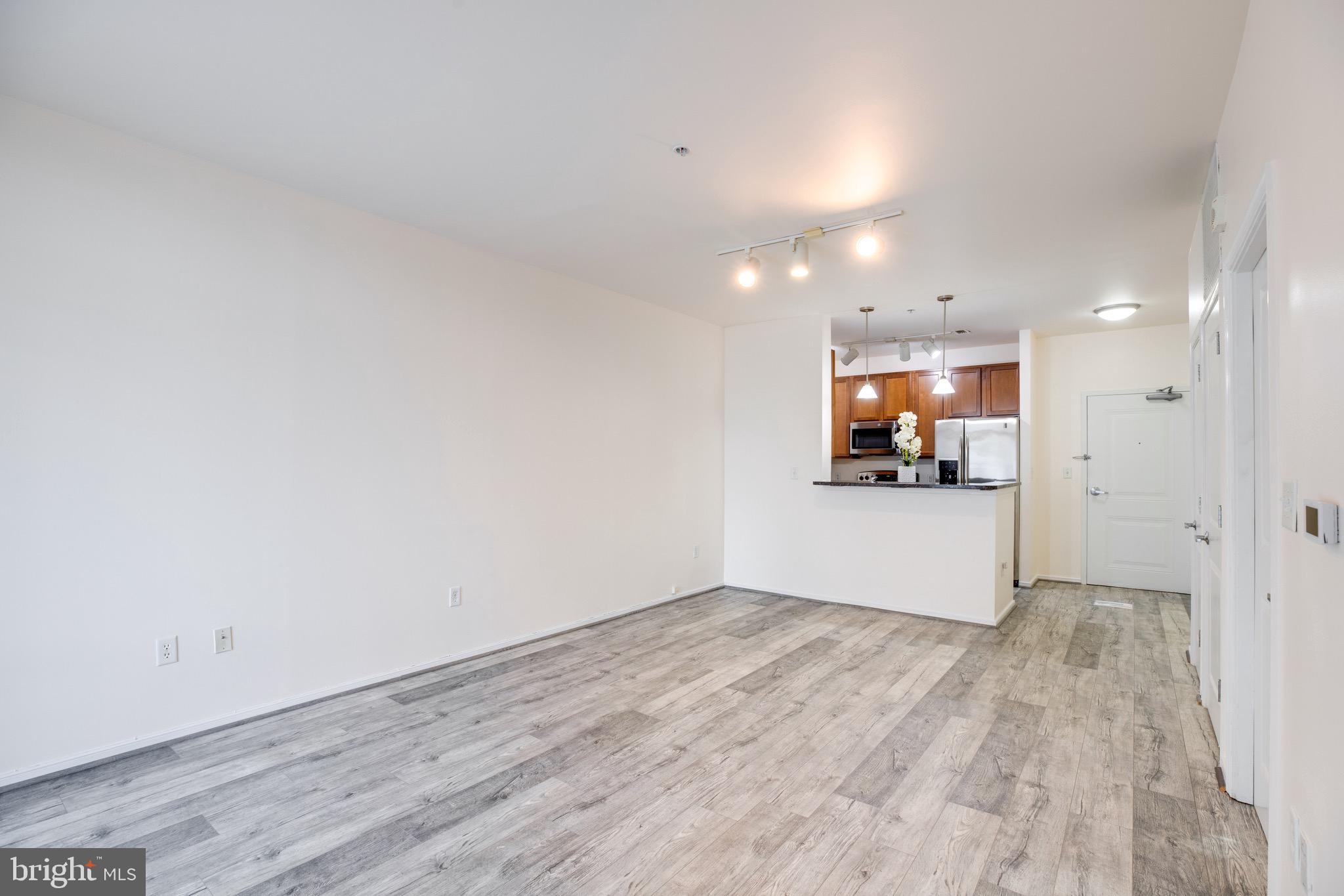 ONE INDEPENDENCE PLAZA - Residential