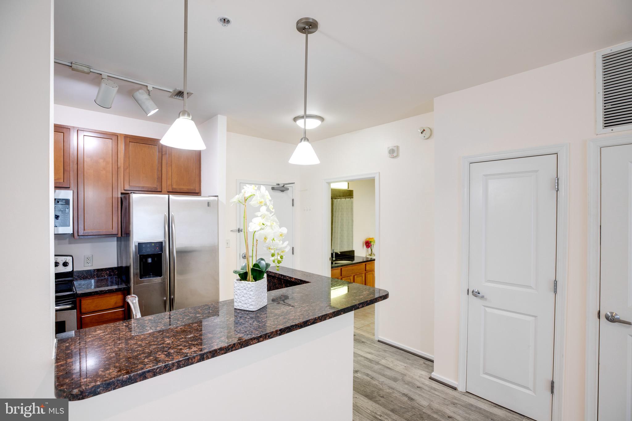 ONE INDEPENDENCE PLAZA - Residential