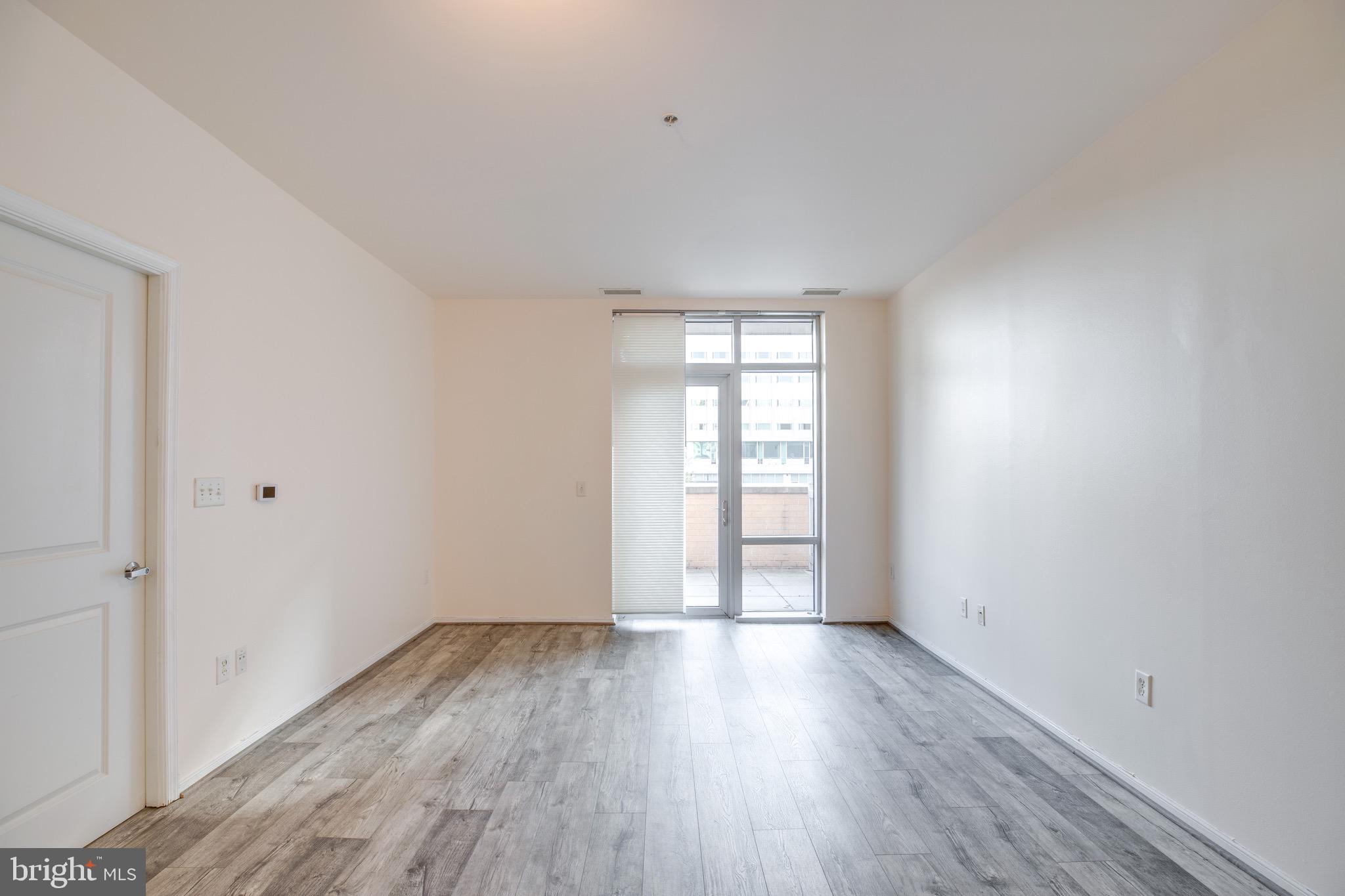 ONE INDEPENDENCE PLAZA - Residential