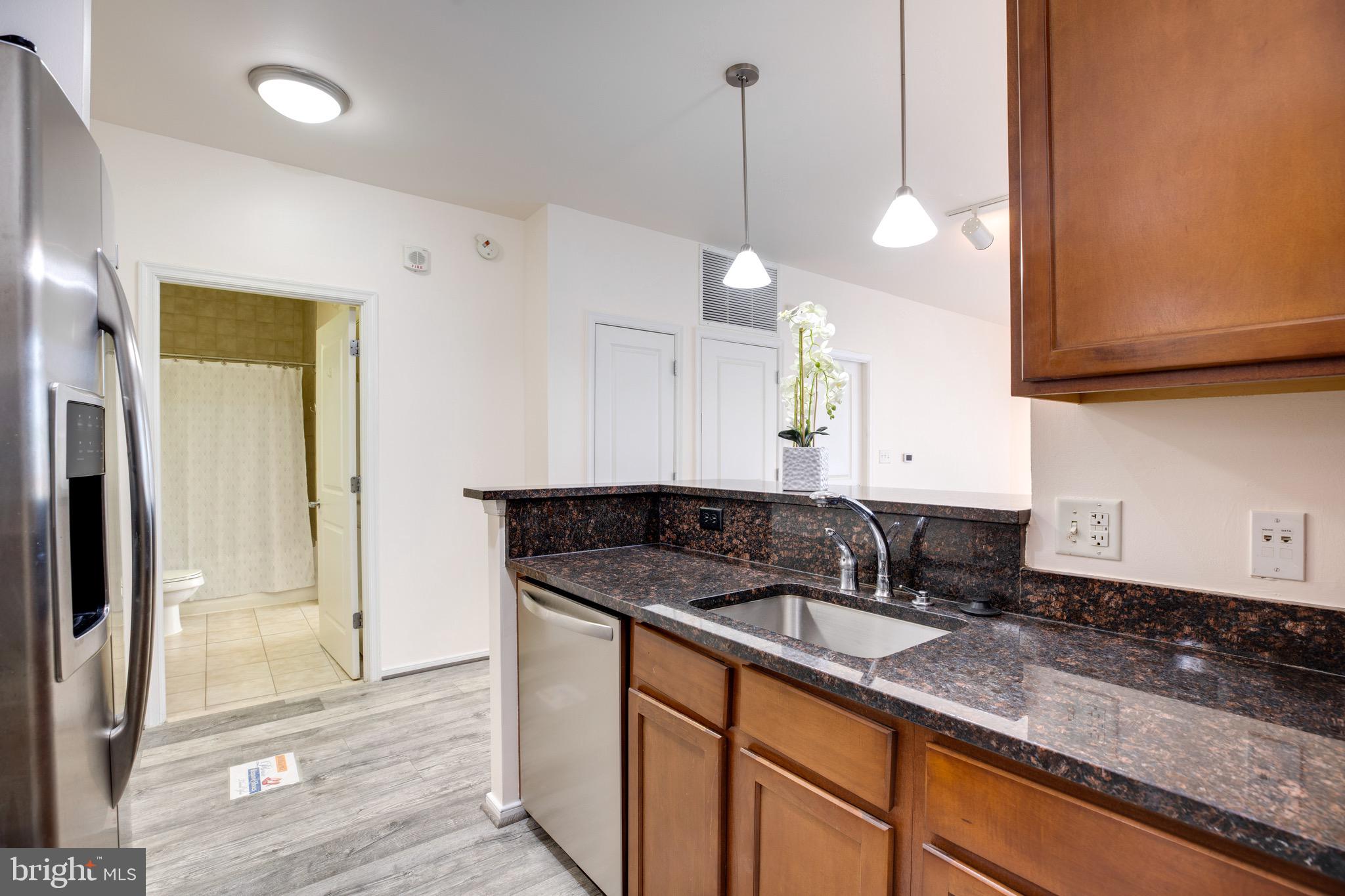 ONE INDEPENDENCE PLAZA - Residential