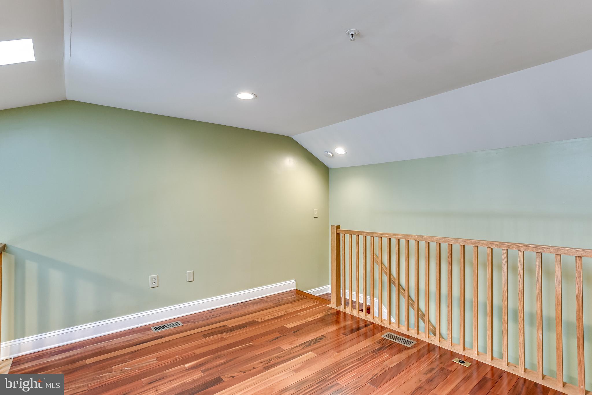 WOODLAND VILLAGE - Residential Lease