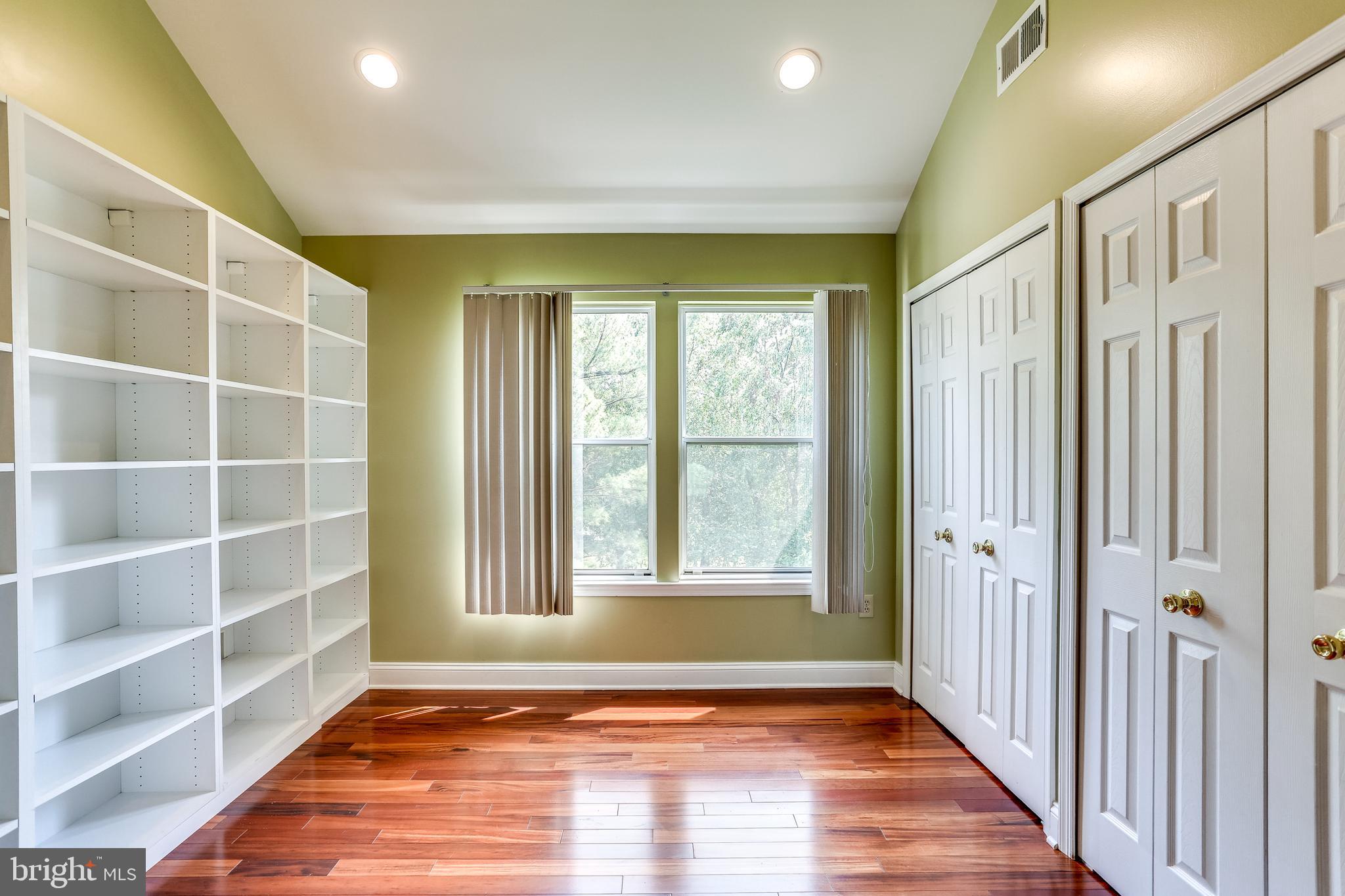 WOODLAND VILLAGE - Residential Lease