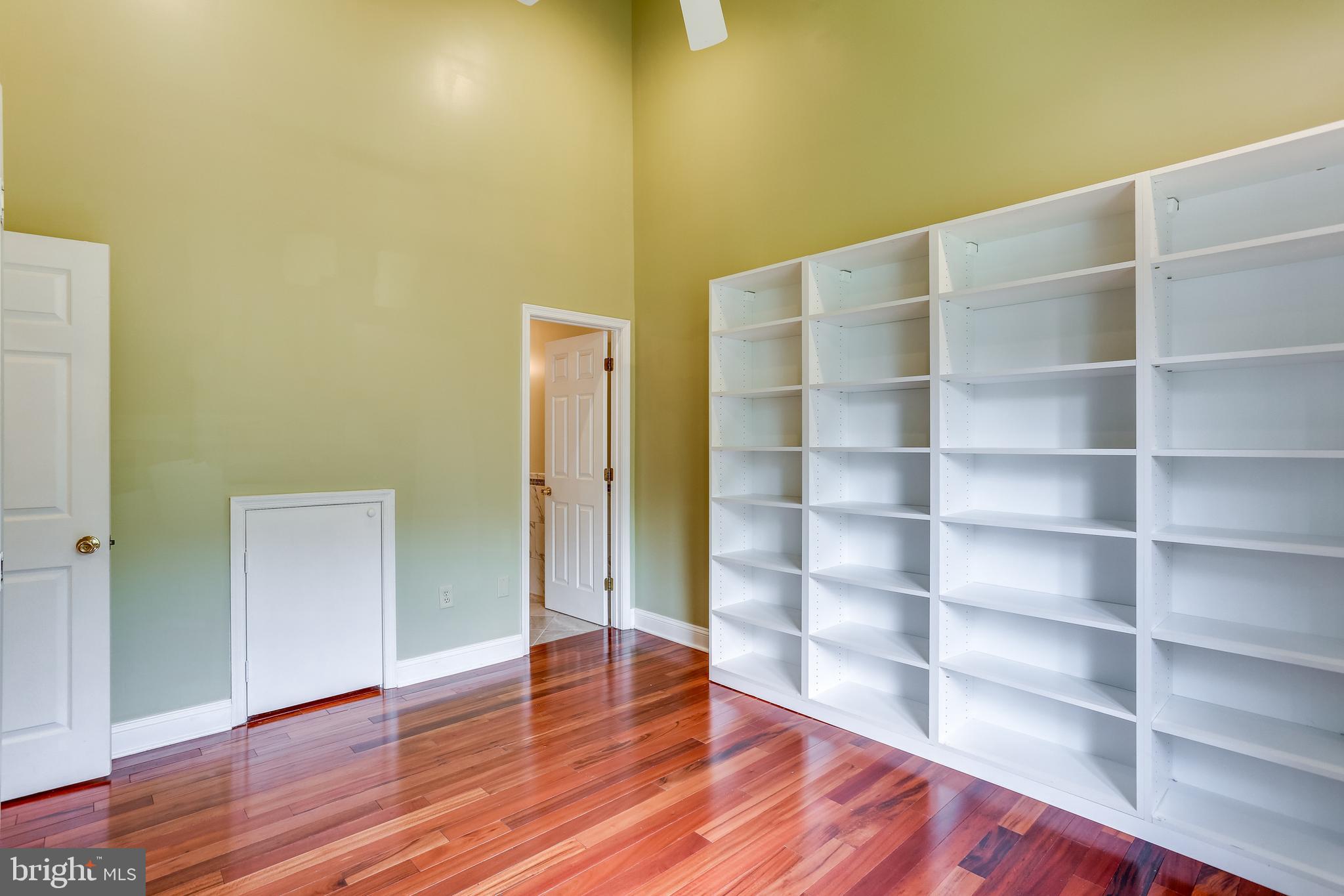 WOODLAND VILLAGE - Residential Lease